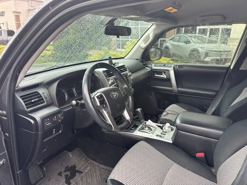 Used 2016 Toyota 4Runner SR5 RWD image 8