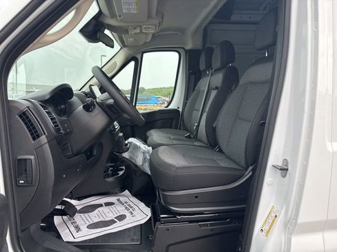 New 2026 RAM ProMaster 2500 w/ Premium Convenience Group FWD image 20