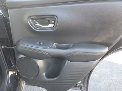 Used 2023 Honda HR-V LX image 20