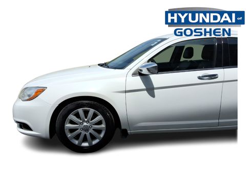 Used 2014 Chrysler 200 Limited FWD image 5