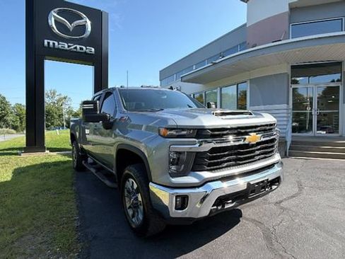 Used 2024 Chevrolet Silverado 2500 LT w/ All Star Edition AWD/4WD image 3