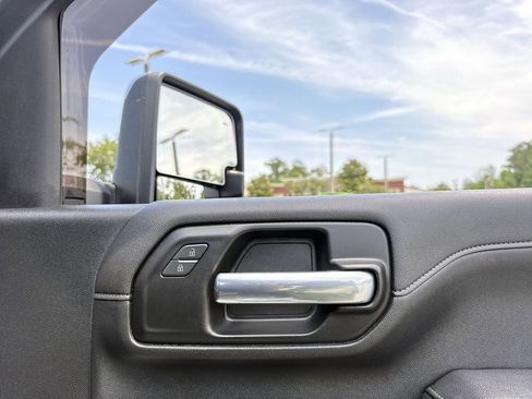 Used 2020 Chevrolet Silverado 2500 LTZ w/ LTZ Plus Package AWD/4WD image 30