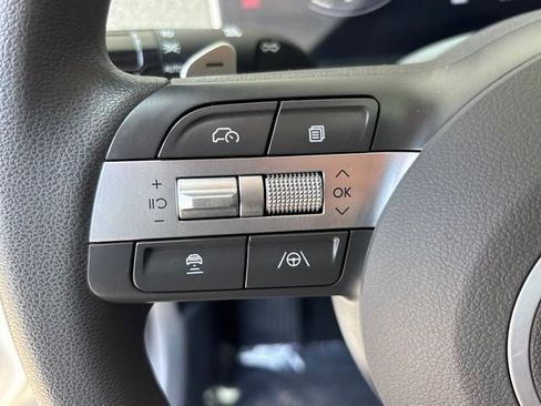 Used 2025 Hyundai Sonata SEL FWD image 16