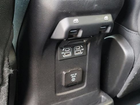 Used 2021 Jeep Wrangler Unlimited Rubicon 4xe w/ Cold Weather Group AWD/4WD image 16