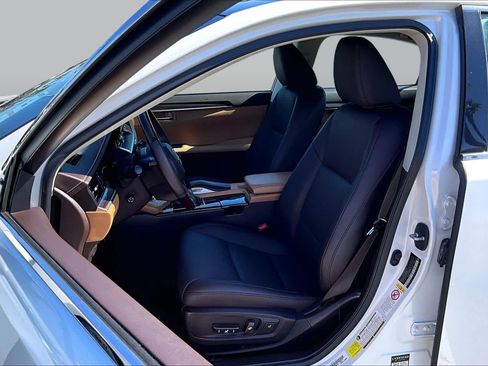 Used 2018 Lexus ES 350 w/ Navigation System Package FWD image 7