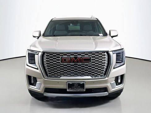 Used 2024 GMC Yukon Denali w/ LPO, Floor Liner Package AWD/4WD image 2