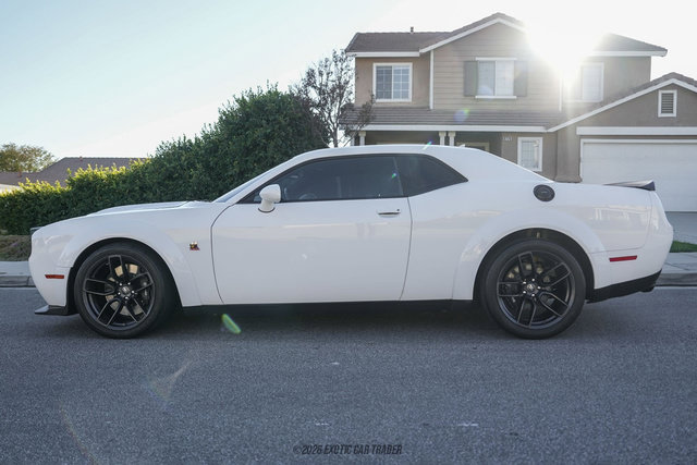 Used 2019 Dodge Challenger R/T Scat Pack RWD image 3
