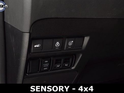 Used 2022 INFINITI QX80 Sensory image 13