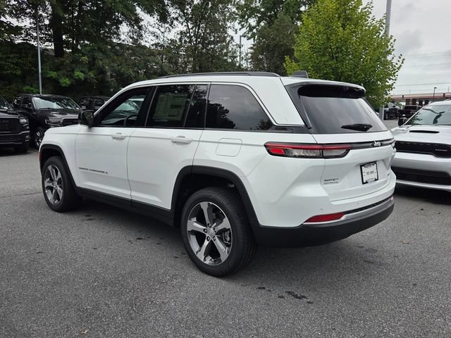 New 2026 Jeep Grand Cherokee Limited w/ Luxury Tech Group II RWD image 6