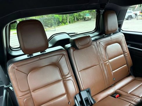 Used 2024 Lincoln Navigator Reserve AWD/4WD image 35