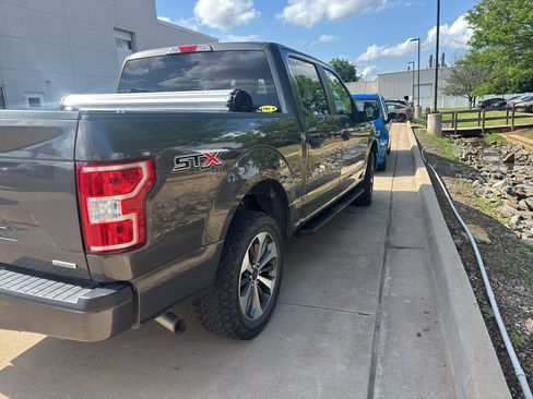 Used 2019 Ford F150 XL w/ Equipment Group 101A Mid AWD/4WD image 2