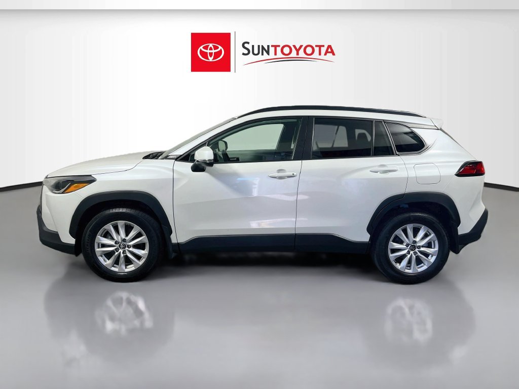 Used 2024 Toyota Corolla Cross LE AWD/4WD image 6