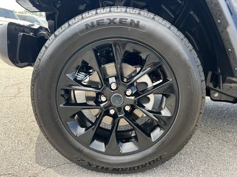Certified 2025 Jeep Wrangler Unlimited Sahara w/ Safety Group AWD/4WD image 11