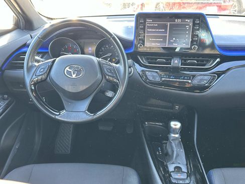 Used 2020 Toyota C-HR XLE image 21