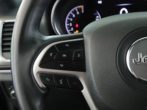 Used 2022 Jeep Grand Cherokee Limited image 9