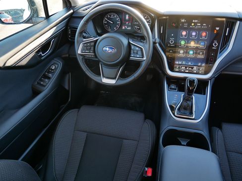 Certified 2025 Subaru Outback Premium image 9