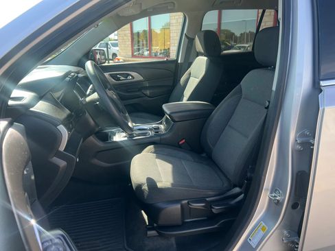 Used 2020 Chevrolet Traverse LS AWD/4WD image 10