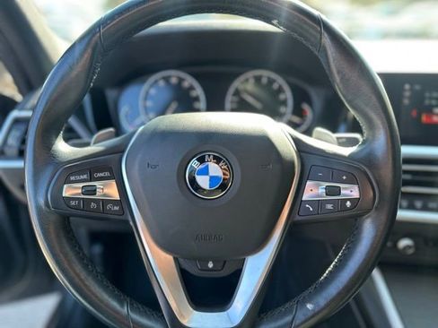 Used 2019 BMW 330i xDrive Sedan w/ Driving Assistance Package image 4