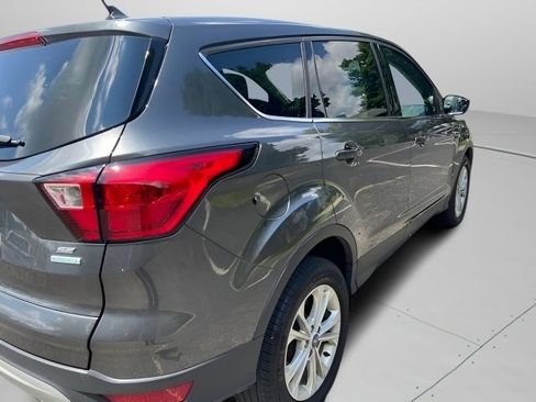 Used 2019 Ford Escape SE FWD image 9