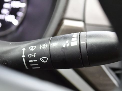 Used 2025 Nissan Altima 2.5 SV FWD image 20