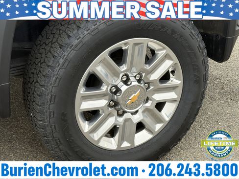 Used 2024 Chevrolet Silverado 3500 High Country w/ High Country Premium Package AWD/4WD image 30