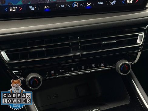Used 2026 Chevrolet Traverse LT FWD image 15