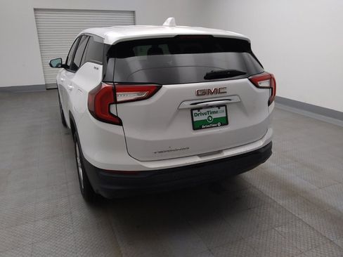 Used 2023 GMC Terrain SLE image 6