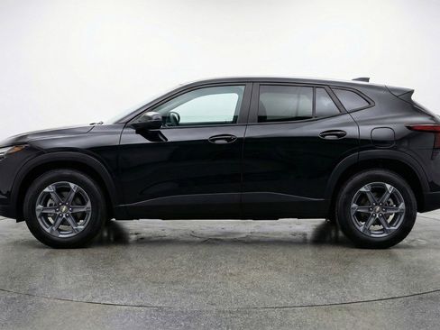 Used 2025 Chevrolet Blazer LT FWD image 5