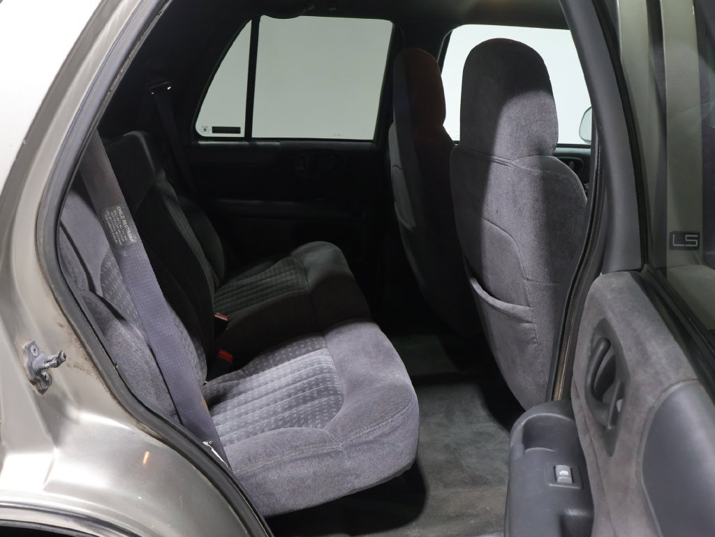 Used 1998 Chevrolet Blazer LS w/ Preferred Equipment Group RWD image 17