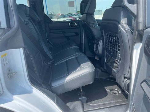 New 2025 Ford Bronco Badlands image 16