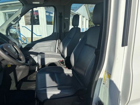 Used 2017 Ford Transit 150 XL image 11