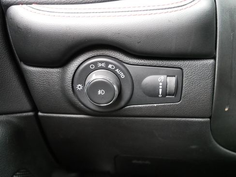 Certified 2023 Dodge Durango GT image 26