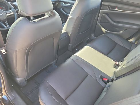 Used 2022 MAZDA MAZDA3 s image 18