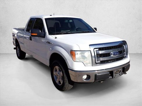 Used 2014 Ford F150 XLT w/ Equipment Group 301A Mid image 4