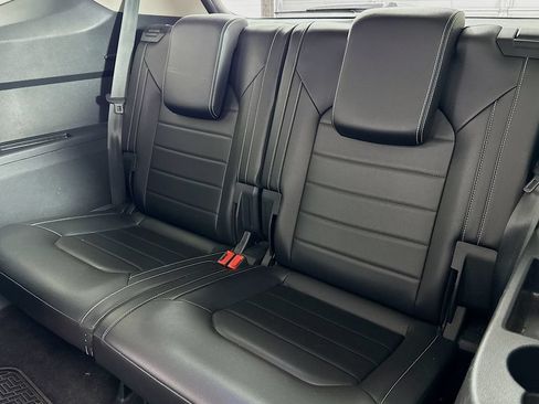 Used 2022 Volkswagen Atlas SEL Premium AWD/4WD image 13