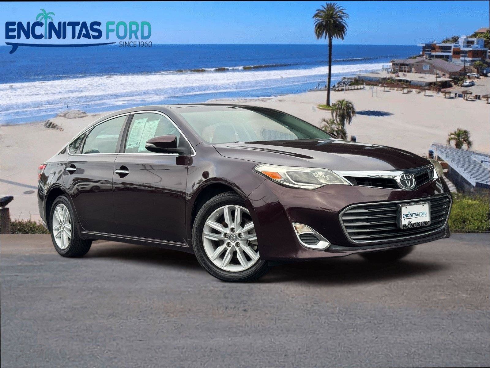 Used 2015 Toyota Avalon XLE Premium w/ Preferred Accessory Package FWD image 1