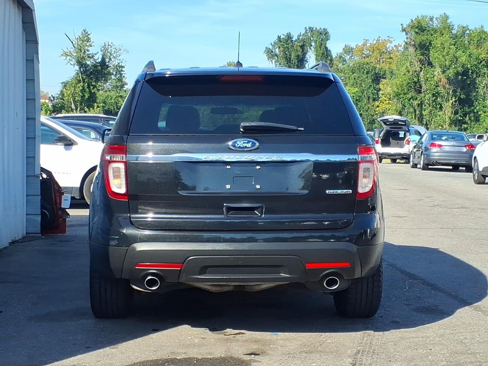 Used 2013 Ford Explorer FWD image 3