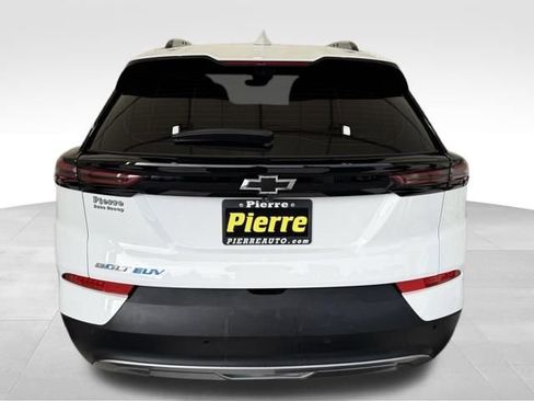 Used 2023 Chevrolet Bolt EUV Premier w/ Sun & Sound Package image 3