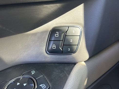 Used 2020 Ford Expedition XLT w/ Equipment Group 202A image 17