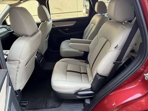 Used 2025 MAZDA CX-90 3.3 Turbo w/ Preferred Package AWD/4WD image 18