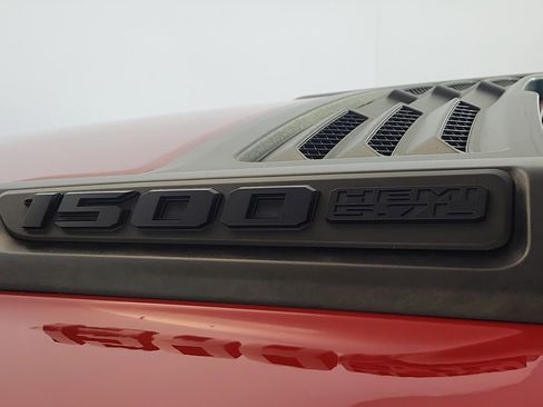 Used 2022 RAM 1500 Laramie AWD/4WD image 8