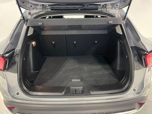 Used 2024 Chevrolet Trax LT FWD image 5