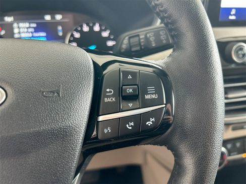 Used 2021 Ford Escape SEL image 18