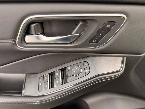 New 2026 Nissan Rogue Platinum w/ Tech Package image 11