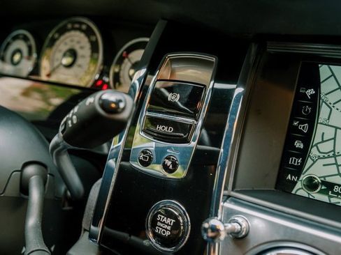 Used 2014 Rolls-Royce Wraith image 21