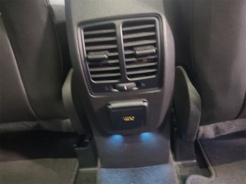 Used 2016 Ford Escape Titanium image 21