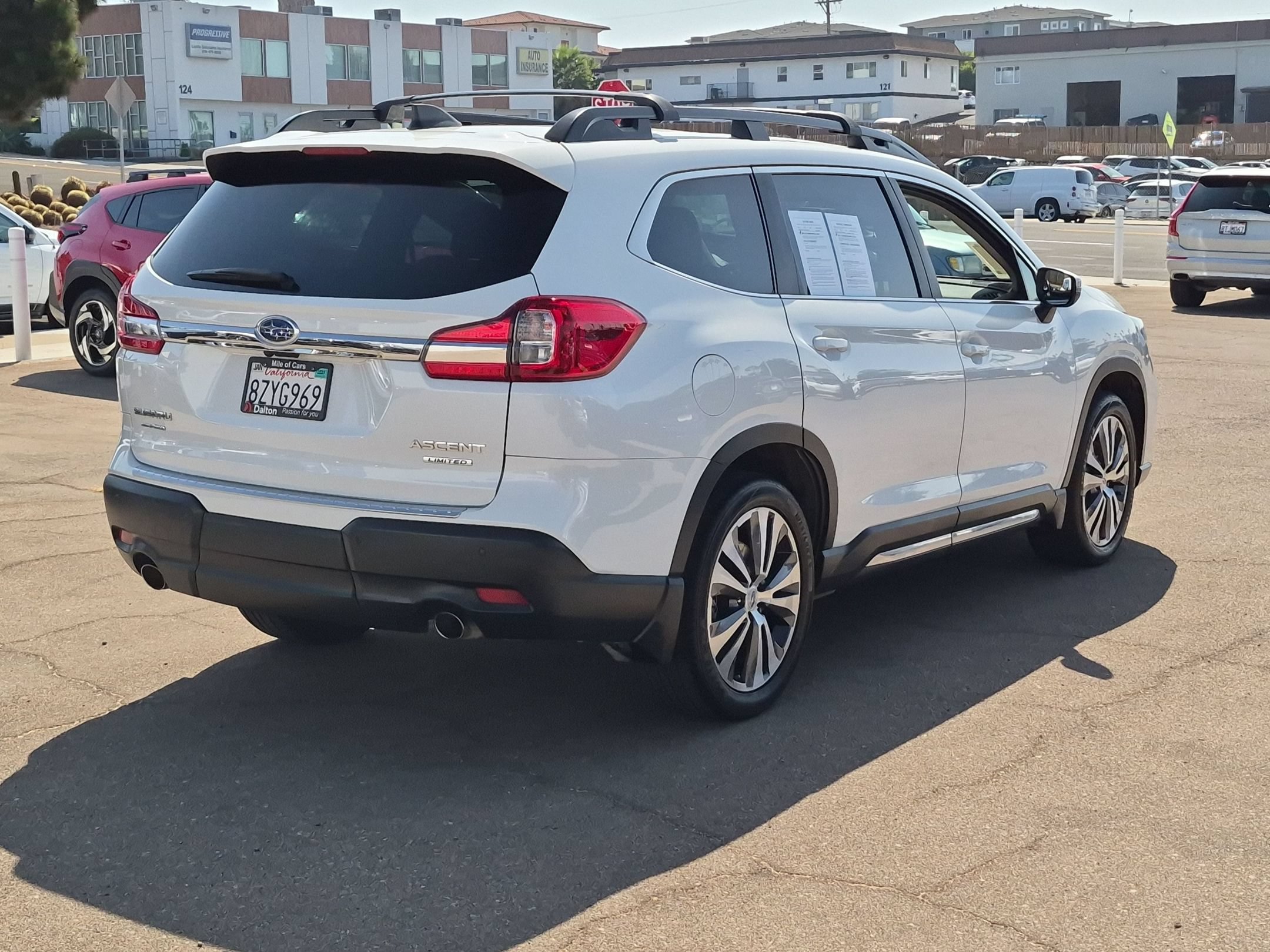 Used 2022 Subaru Ascent Limited w/ Technology Package AWD/4WD image 8