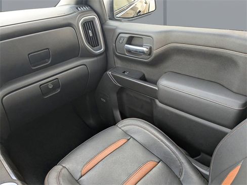 Used 2021 GMC Sierra 1500 AT4 w/ AT4 Value Package image 17