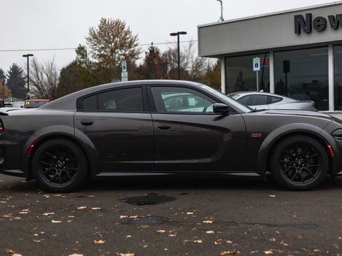 Used 2022 Dodge Charger Scat Pack image 7