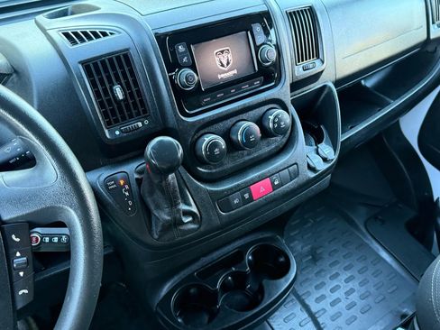 Used 2020 RAM ProMaster 2500 w/ Premium Appearance Group image 18